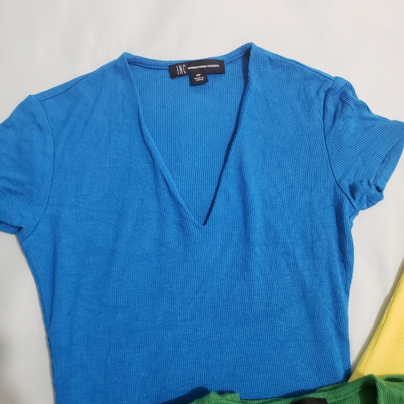 Tops bundle - Picture 4 of 4